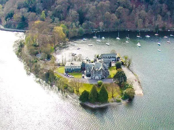 Pearsall * Ambleside